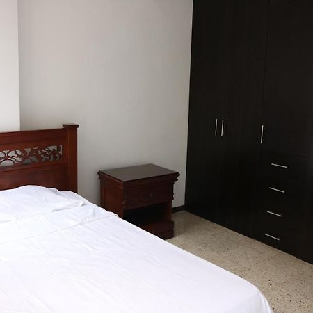 Apartamentos Limonar Кали Экстерьер фото